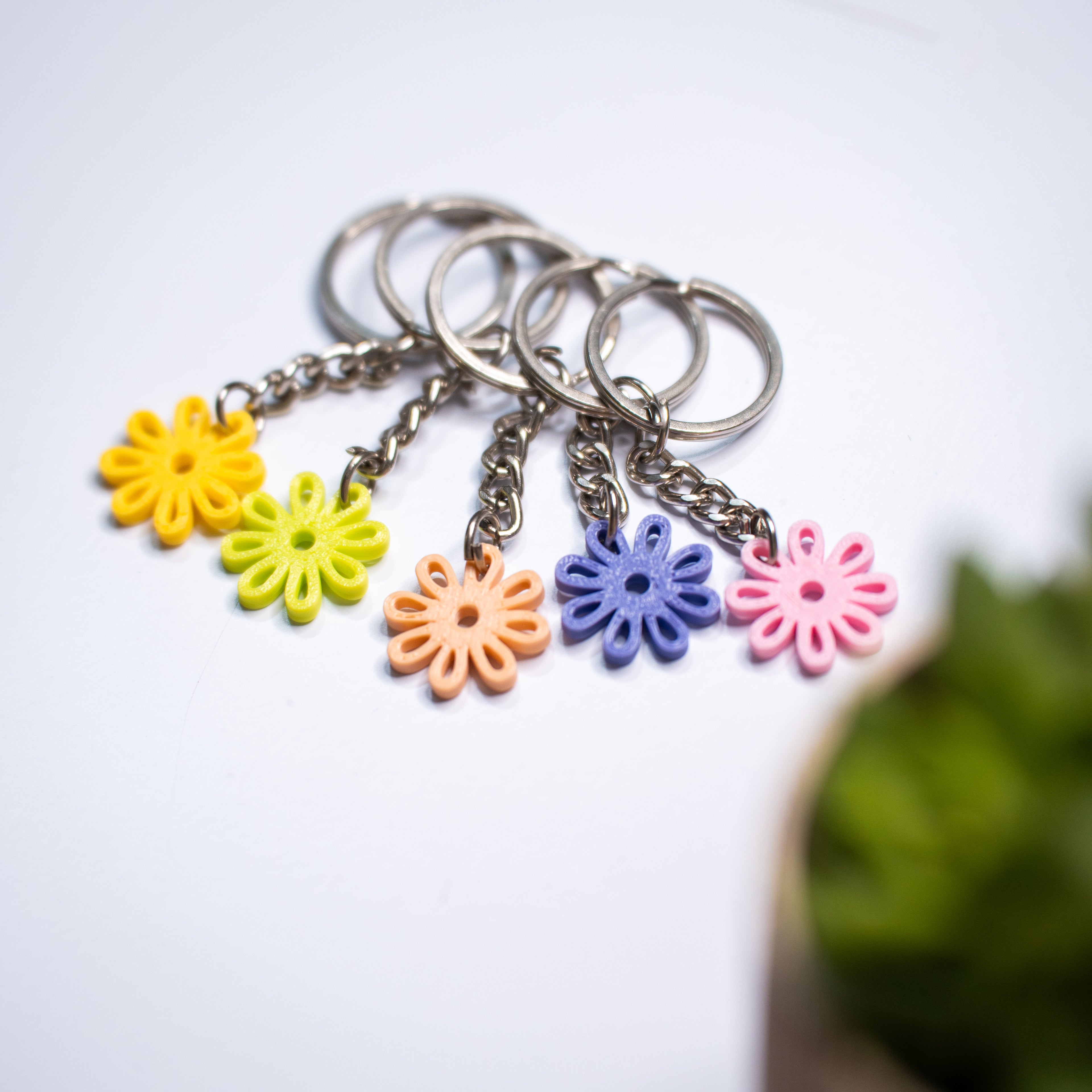 MyTinkly – Cute Flower Key Ring Set of 5 | 3D Printed Colorful Keychains | Fun Accessories for Bags, Keys & Gifts